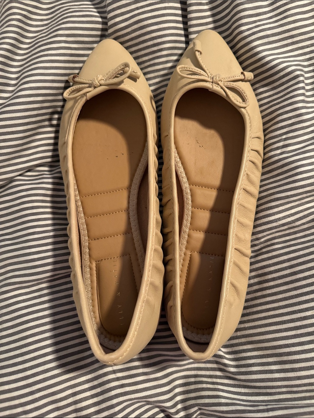 Leather Beige Ballet Flats with Bow